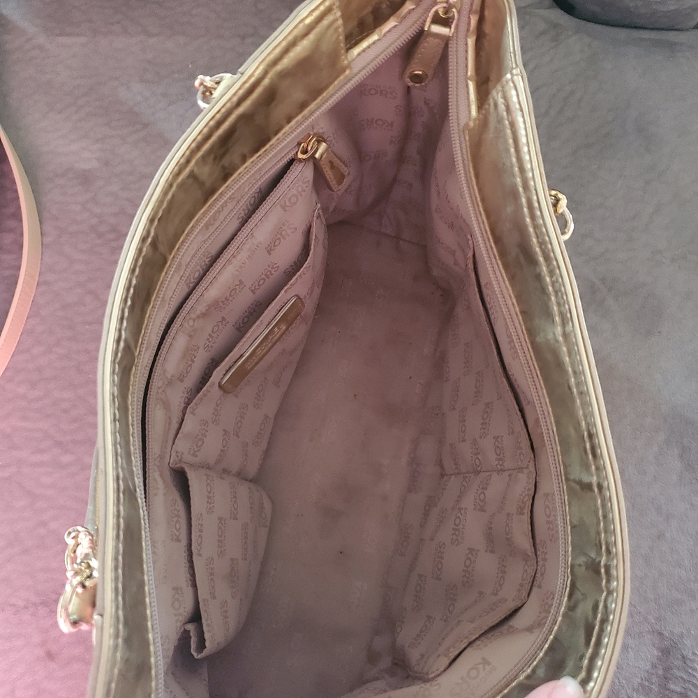 MK PURSE